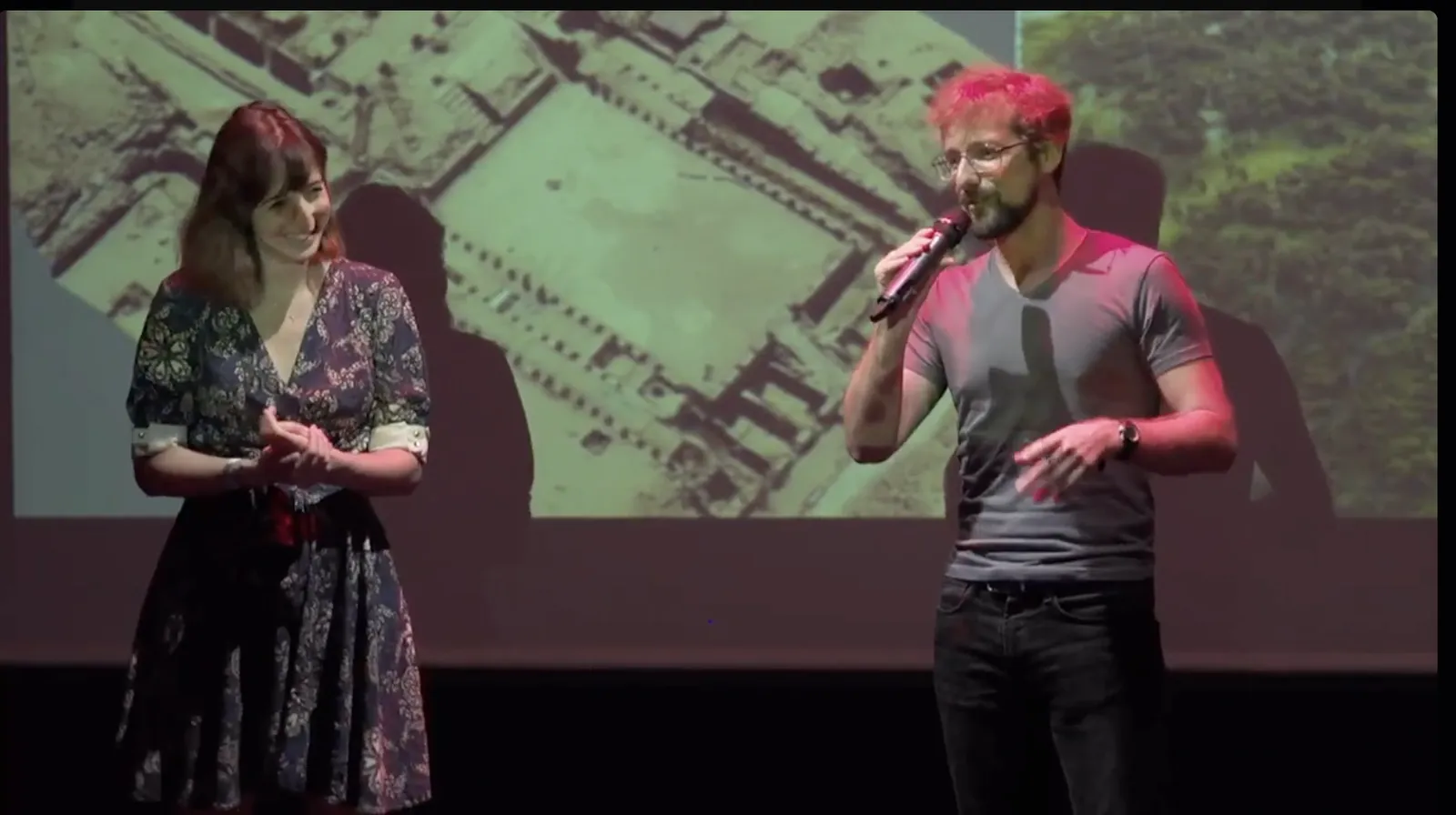 Conférence Beyond, Grand Rex, Paris
